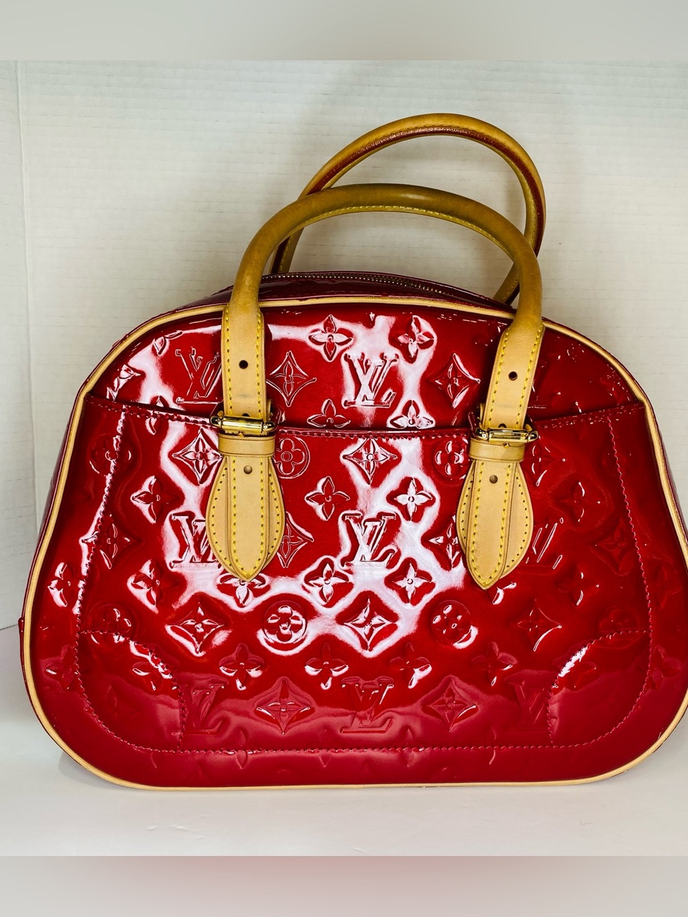 Louis Vuitton Summit Drive Red Vernis Satchel with Natural Leather Trim - Picture 1 of 12